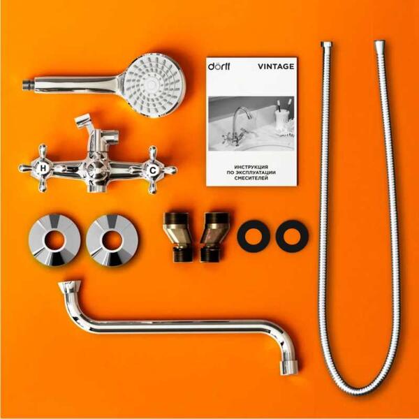 Смеситель для ванны и душа с длинным изливом и душевым набором Dorff Vintage D6095000 — изображение 6